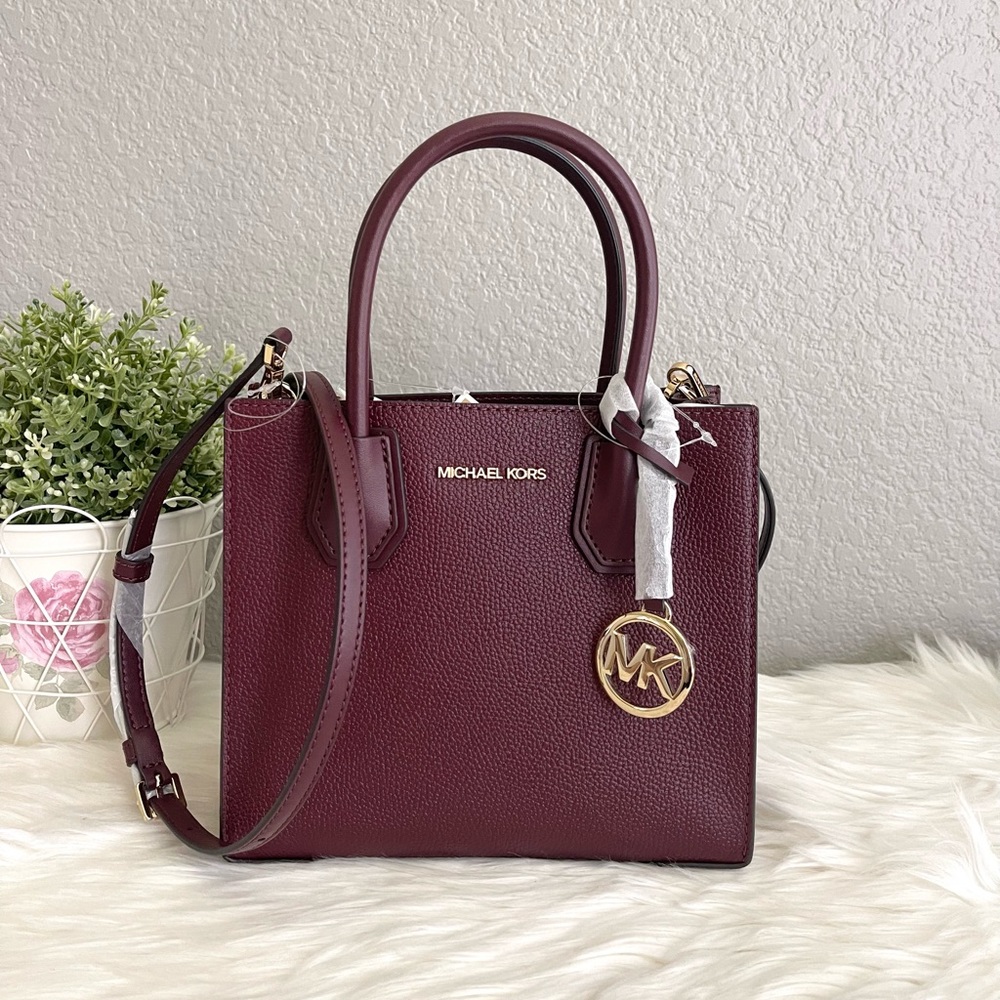 NWT Michael Kors Mercer Medium Merlot Leather Messenger Crossbody.